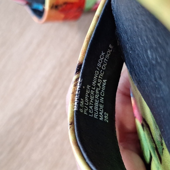 Steve Madden Marlenee Multicolor Patent Open Toe Ankle Strap Heels 6.5 - Picture 9 of 10